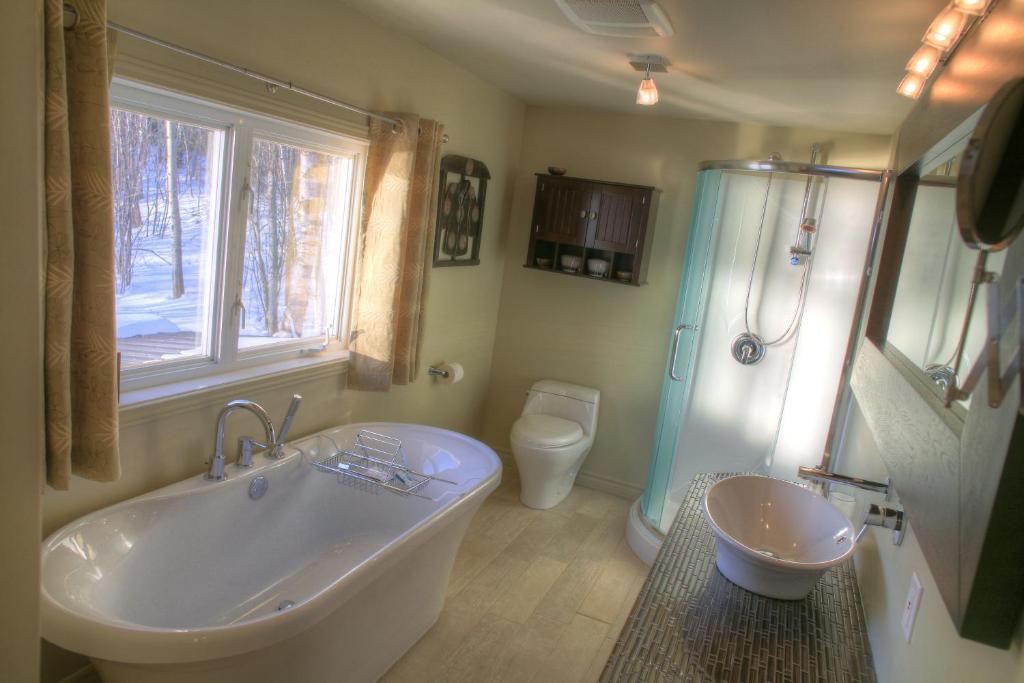 Auberge Des Eaux Vives 라말베 객실 사진